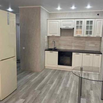 Сдается 1-комнатная квартира, 42 м²