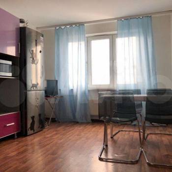 Сдается 2-х комнатная квартира, 65 м²