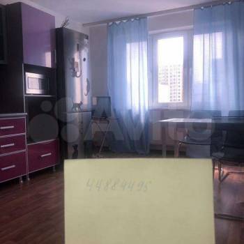 Сдается 2-х комнатная квартира, 65 м²