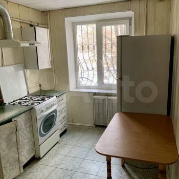 Сдается Многокомнатная квартира, 60 м²