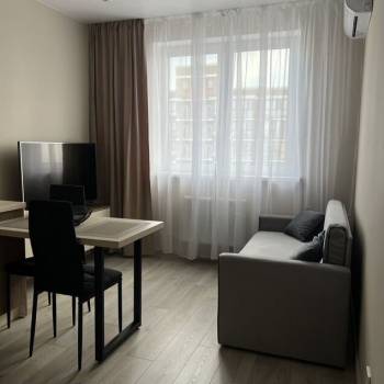 Сдается 1-комнатная квартира, 41 м²
