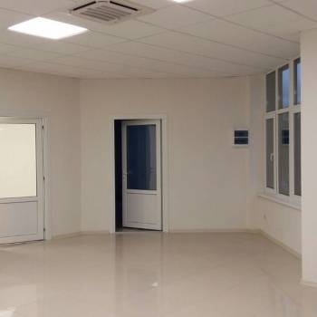 Продается Нежилое помещение, 380,6 м²