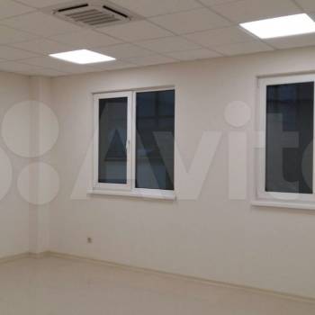 Продается Нежилое помещение, 380,6 м²