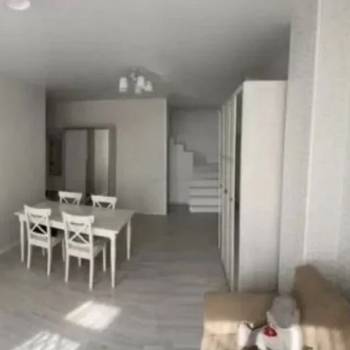 Продается 3-х комнатная квартира, 96 м²