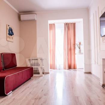 Сдается 1-комнатная квартира, 45 м²