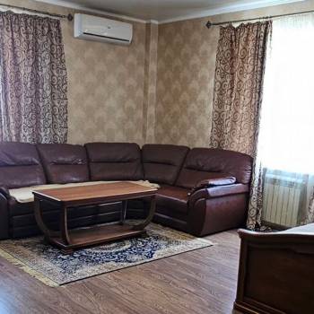 Продается 1-комнатная квартира, 54 м²