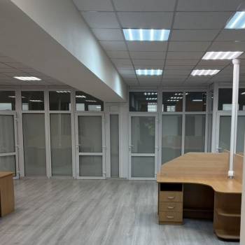 Сдается Нежилое помещение, 168,4 м²