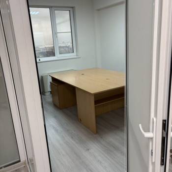 Сдается Нежилое помещение, 168,4 м²