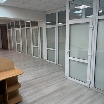 Сдается Нежилое помещение, 168,4 м²