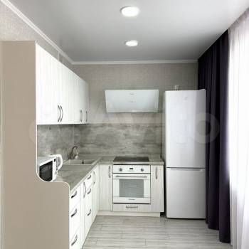Продается 1-комнатная квартира, 40 м²
