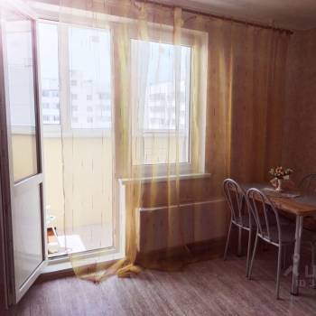 Сдается 1-комнатная квартира, 40 м²