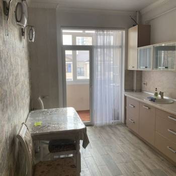 Сдается 2-х комнатная квартира, 78 м²