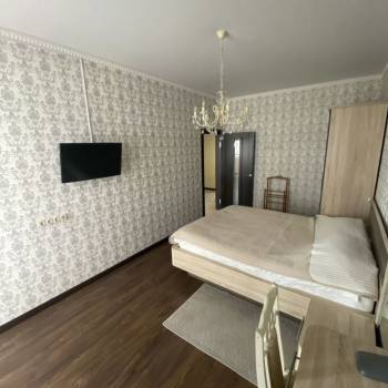 Сдается 2-х комнатная квартира, 78 м²