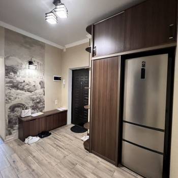 Сдается 2-х комнатная квартира, 78 м²