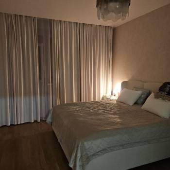 Продается 1-комнатная квартира, 42 м²