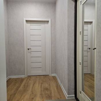 Продается 1-комнатная квартира, 42 м²