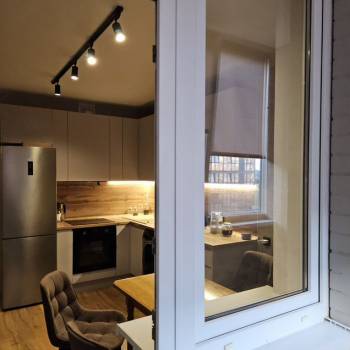Продается 1-комнатная квартира, 42 м²