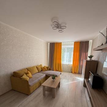 Продается 3-х комнатная квартира, 63 м²