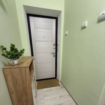 Продается 3-х комнатная квартира, 63 м²