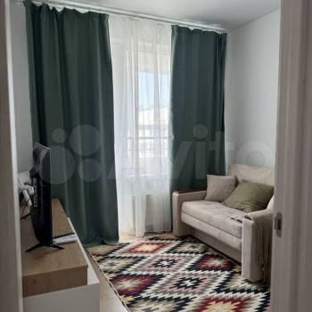 Продается 1-комнатная квартира, 32 м²