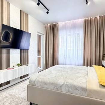 Сдается 2-х комнатная квартира, 75 м²