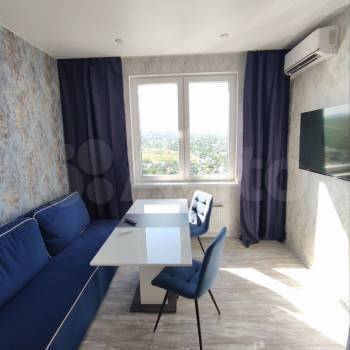 Продается 1-комнатная квартира, 41,8 м²