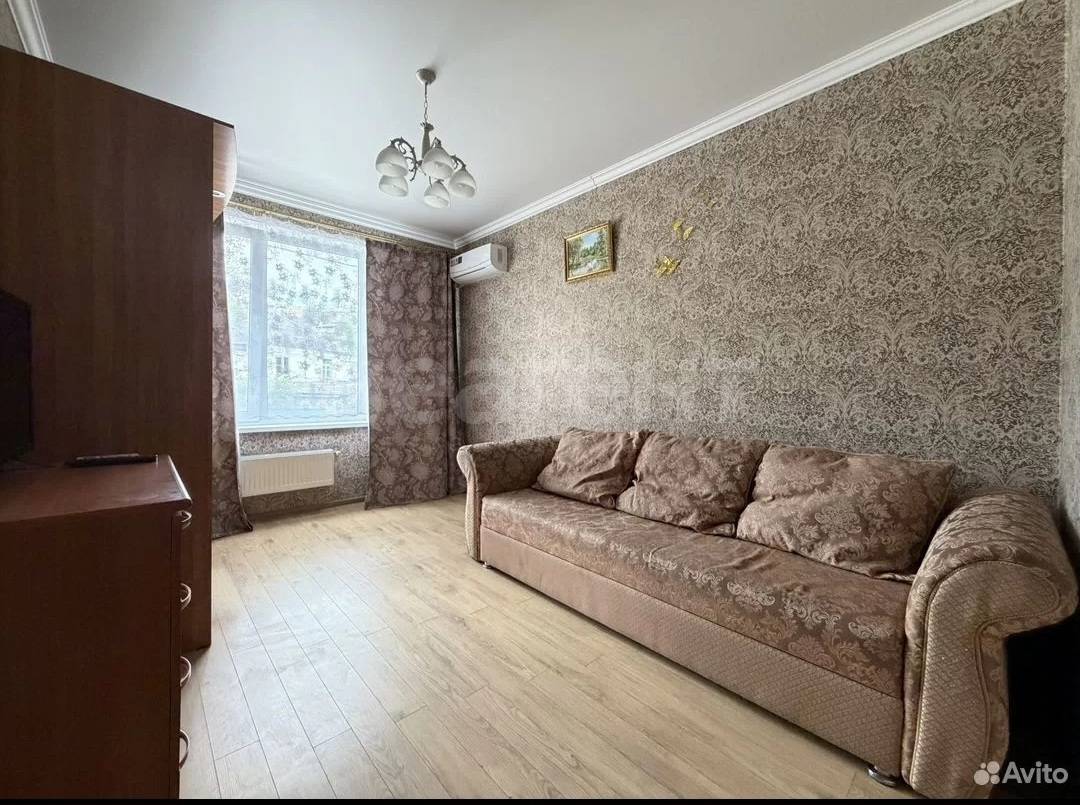Продам 1-к квартиру, Приморский (ул. Астраханская)