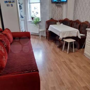 Продается 1-комнатная квартира, 50 м²