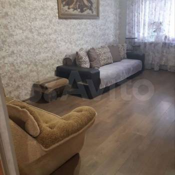 Продается 1-комнатная квартира, 50 м²
