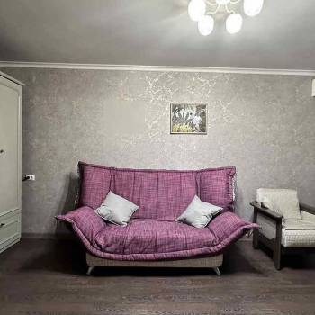 Сдается 2-х комнатная квартира, 42 м²