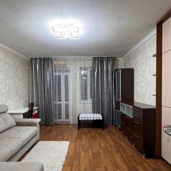 Сдается Многокомнатная квартира, 70 м²