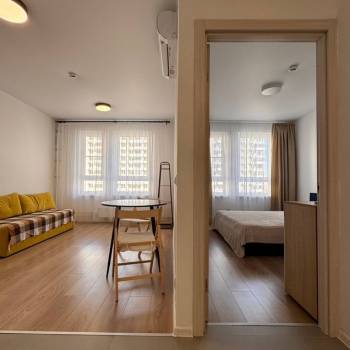 Продается 1-комнатная квартира, 36 м²