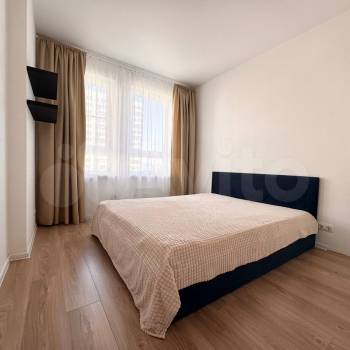 Продается 1-комнатная квартира, 36 м²