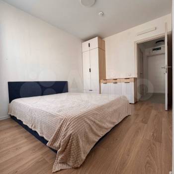 Продается 1-комнатная квартира, 36 м²