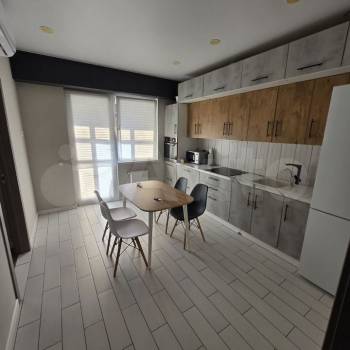 Сдается 2-х комнатная квартира, 60 м²