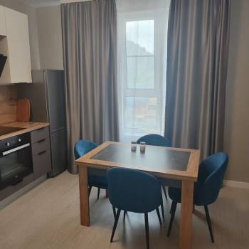 Сдается 1-комнатная квартира, 43 м²