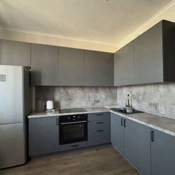 Продается 1-комнатная квартира, 40,6 м²