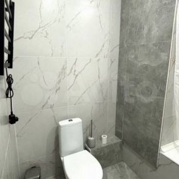 Продается 1-комнатная квартира, 40,6 м²