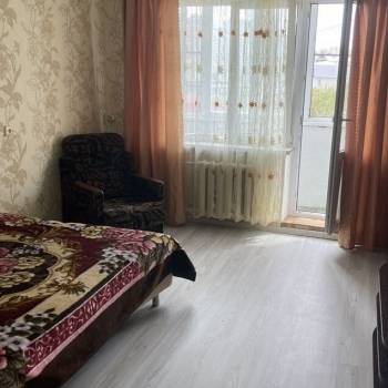 Сдается 1-комнатная квартира, 40 м²