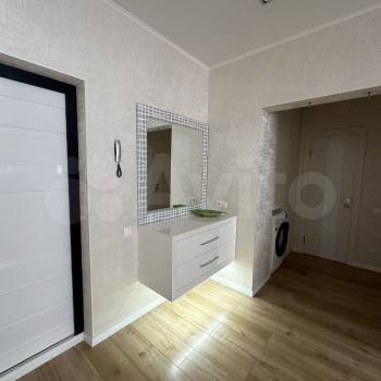 Продается 2-х комнатная квартира, 104 м²