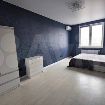 Сдается 1-комнатная квартира, 42,4 м²