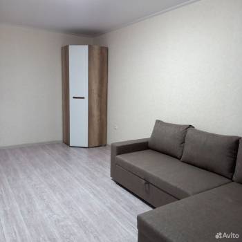 Продается 1-комнатная квартира, 39 м²