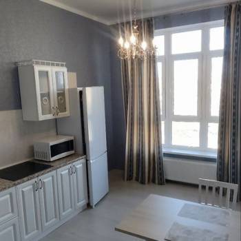 Продается 1-комнатная квартира, 41 м²
