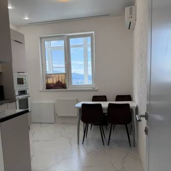 Продается 1-комнатная квартира, 47,7 м²