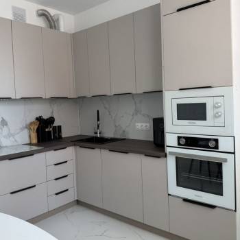 Продается 1-комнатная квартира, 47,7 м²