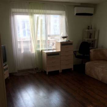 Продается 1-комнатная квартира, 35 м²