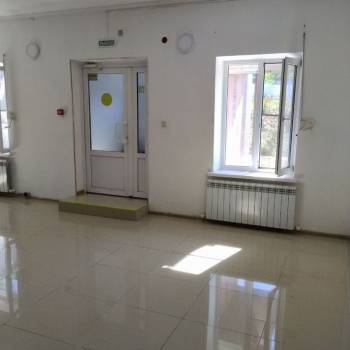 Продается Нежилое помещение, 137 м²