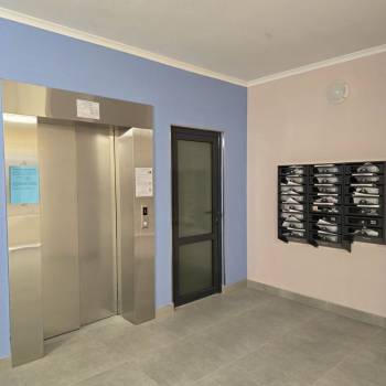 Продается 2-х комнатная квартира, 75,5 м²