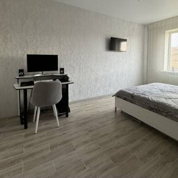 Продается 1-комнатная квартира, 35 м²