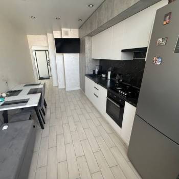 Продается 1-комнатная квартира, 47 м²